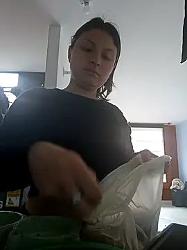 Snapshot of jessica_gomez chatting on 09/15/25, 12:49 jessica gomez online show from 09/15/25, 12:49