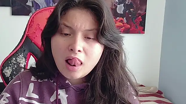 Snapshot of jessica_gomez chatting on 11/13/25, 04:50 jessica gomez online show from 11/13/25, 04:50