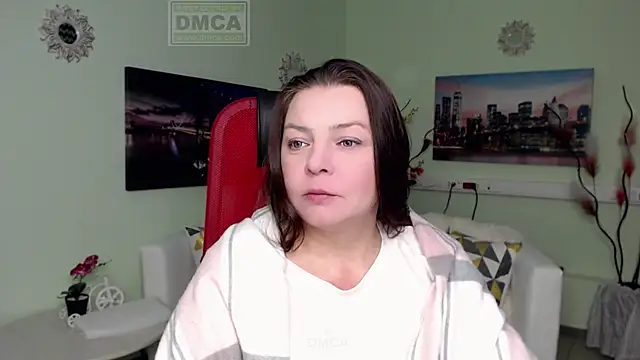 Lily flower7 online show from 12/15/25, 05:01