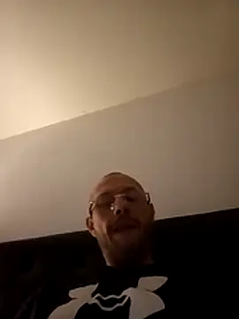 Guitccch online show from 04/15/26, 08:09