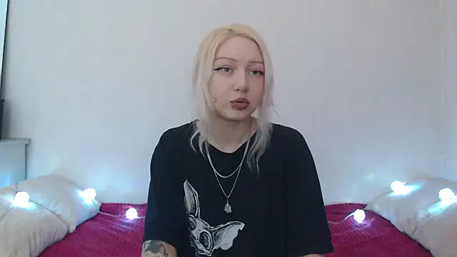 Snapshot of Emily_hardcore chatting on 07/07/26, 11:20 Emily hardcore online show from 07/07/26, 11:20