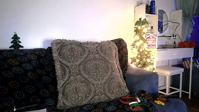 samone9 online show from 12/21/25, 11:12