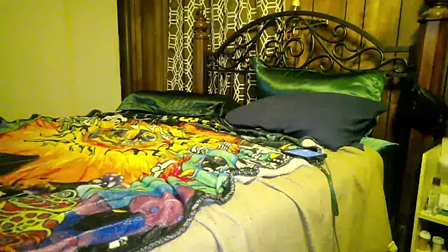 Snapshot of samone9 chatting on 04/21/26, 02:51 samone9 online show from 04/21/26, 02:51