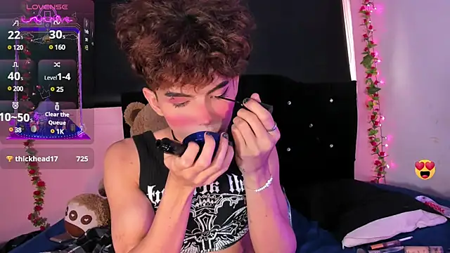 Snapshot of rosedewitt chatting on 03/15/25, 12:02 rosedewitt online show from 03/15/25, 12:02