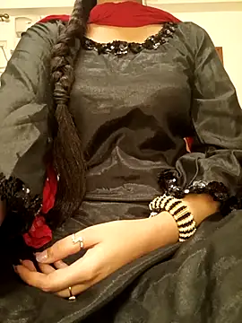 Snapshot of Ruchi-34 chatting on 07/04/26, 09:32 Ruchi-34 online show from 07/04/26, 09:32