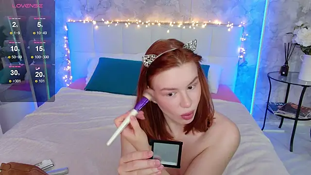 Snapshot of LucyHornyDoll chatting on 12/13/24, 06:00 LucyHornyDoll online show from 12/13/24, 06:00