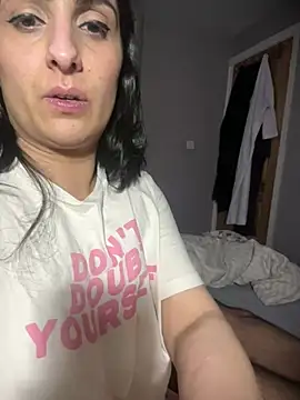 Snapshot of SEXY-ZENA chatting on 12/25/24, 01:10 SEXY-ZENA online show from 12/25/24, 01:10