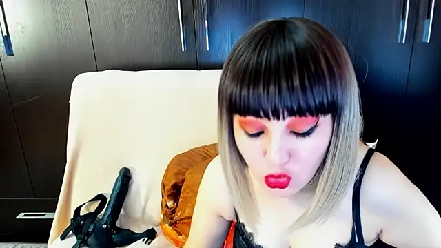 DaisyMun online show from 02/14/26, 04:20