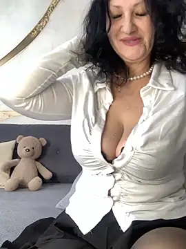 Katie-n online show from 02/05/26, 07:13