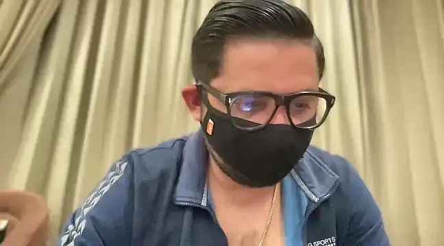 Snapshot of slavekinky001 chatting on 02/05/25, 08:04 slavekinky001 online show from 02/05/25, 08:04