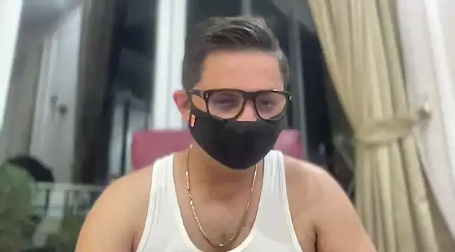 Snapshot of slavekinky001 chatting on 02/26/25, 06:54 slavekinky001 online show from 02/26/25, 06:54