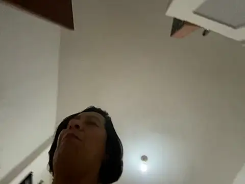 Snapshot of sweeviolet chatting on 02/26/26, 02:38 sweeviolet online show from 02/26/26, 02:38