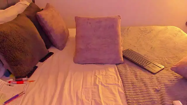 im sarah34 online show from 02/16/25, 10:32