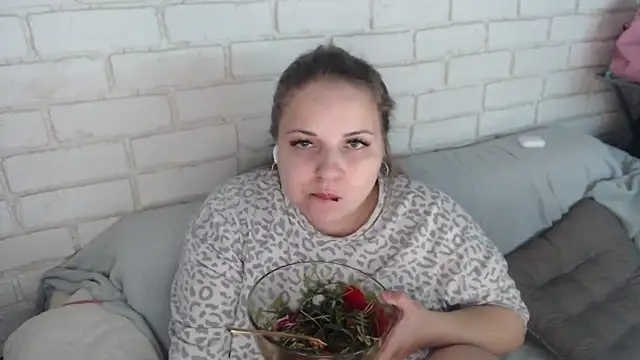 Snapshot of Crazyy_girl_ chatting on 02/24/26, 02:04 Crazyy girl online show from 02/24/26, 02:04