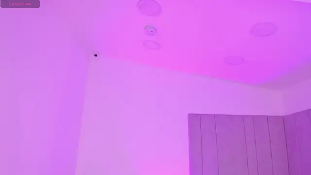 Snapshot of kaylarossi chatting on 12/29/24, 02:27 kaylarossi online show from 12/29/24, 02:27