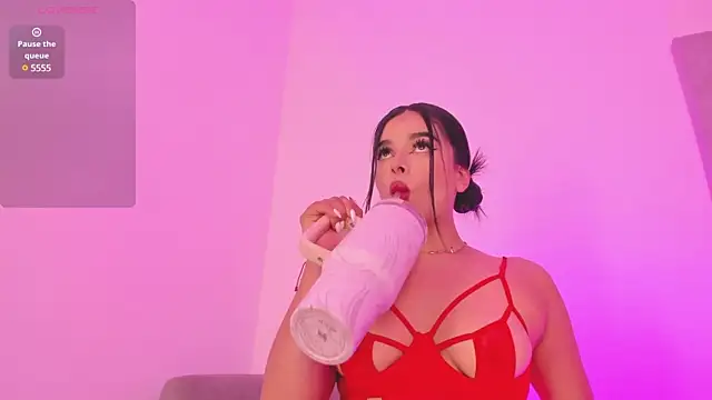 Snapshot of kaylarossi chatting on 01/29/25, 10:43 kaylarossi online show from 01/29/25, 10:43