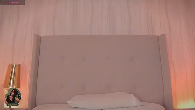 kaylarossi online show from 04/15/26, 09:37