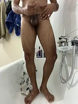 vinzpnr210 online show from 12/18/24, 02:28