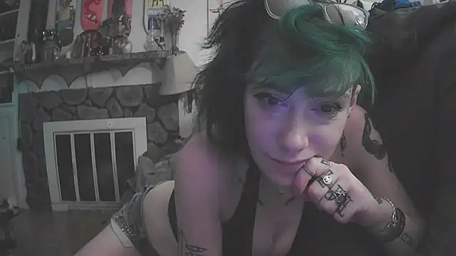 Emily0903 online show from 10/03/25, 12:07