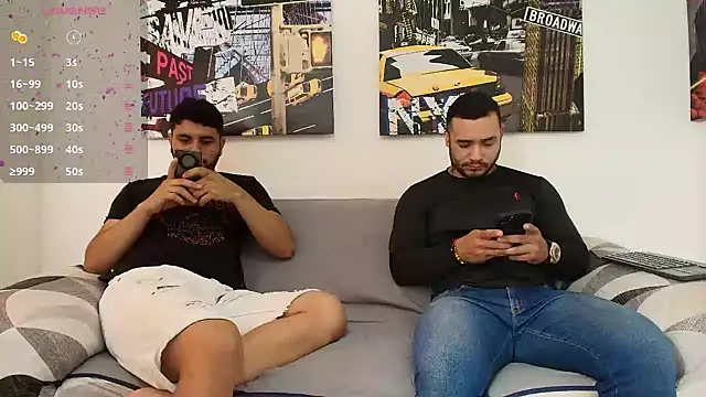 Snapshot of hott_dicks chatting on 12/03/24, 07:22 hott dicks online show from 12/03/24, 07:22