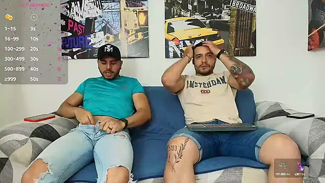 Snapshot of hott_dicks chatting on 12/16/24, 10:24 hott dicks online show from 12/16/24, 10:24