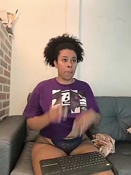 EmmilyBrant online show from 02/10/26, 12:20