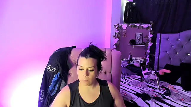 martina foxy  online show from 02/15/25, 03:28