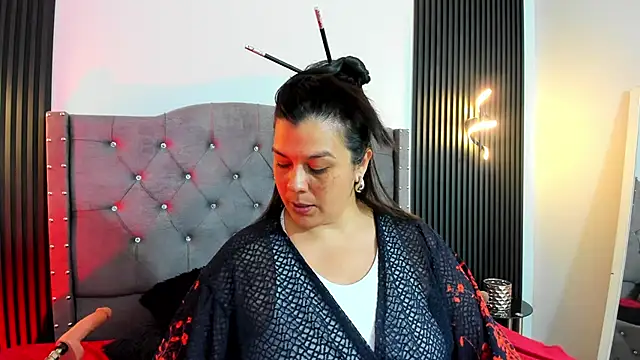 martina foxy  online show from 09/12/25, 12:05