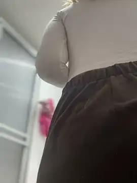 Mila Morgan online show from 01/10/25, 07:11