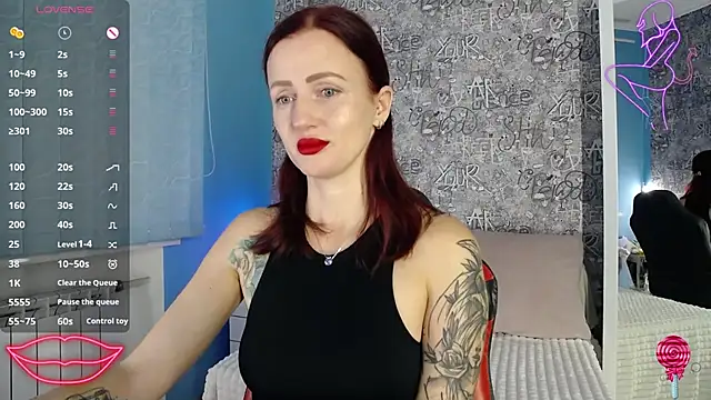 ElisaJane online show from 10/21/25, 08:53