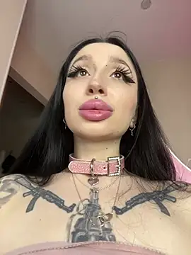 Molly  Moon online show from 04/11/26, 02:27