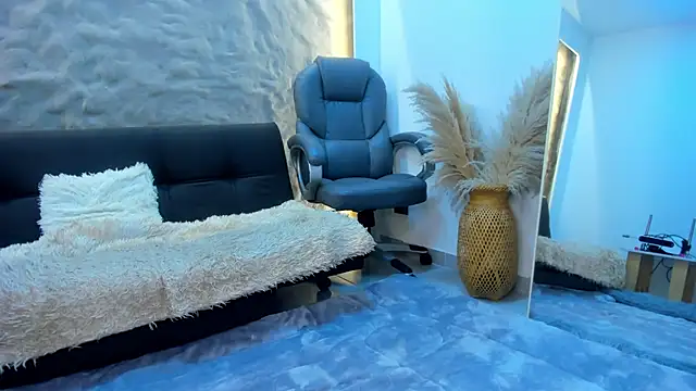 Isa  Blanc online show from 02/07/25, 03:01