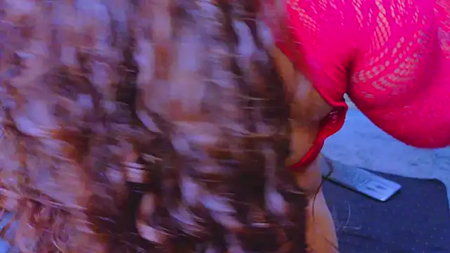 Isa  Blanc online show from 09/16/25, 12:11