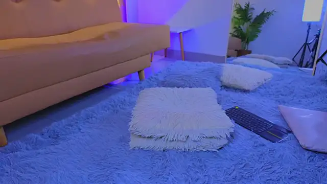 Isa  Blanc online show from 10/12/25, 02:21