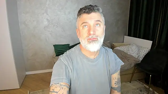 Snapshot of BlowMyXXL chatting on 02/07/25, 02:58 BlowMyXXL online show from 02/07/25, 02:58