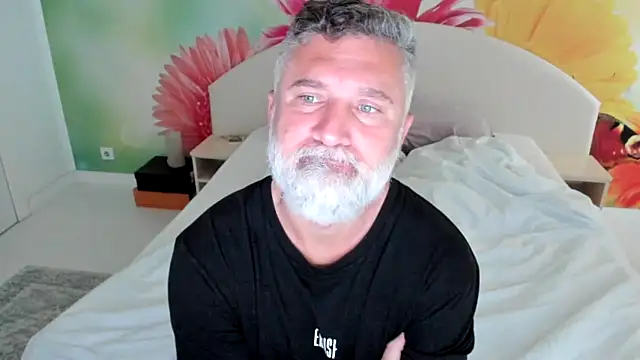 Snapshot of BlowMyXXL chatting on 11/27/25, 08:27 BlowMyXXL online show from 11/27/25, 08:27