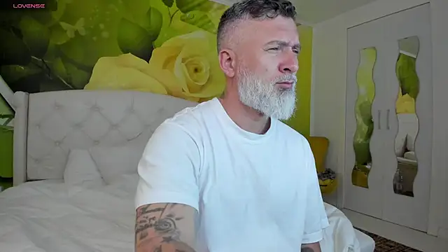 BlowMyXXL online show from 03/27/26, 02:39