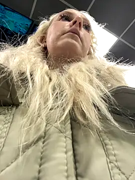 MerlinDave online show from 10/30/25, 01:18