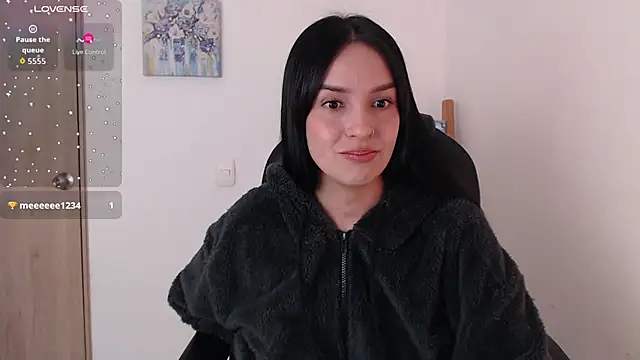 sakura-mail online show from 11/23/25, 10:42