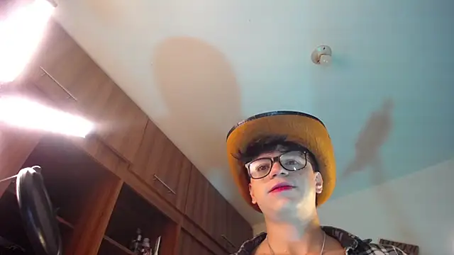 marckalexis online show from 10/23/25, 10:58