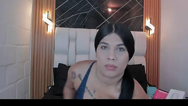 sarajhonson dl online show from 09/19/25, 12:39