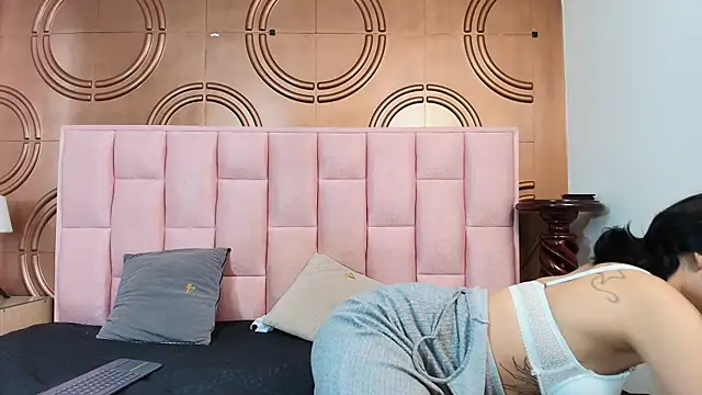 emmily keller19 online show from 01/08/26, 01:35