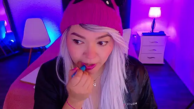 Cuckold lover69 online show from 02/23/25, 01:21