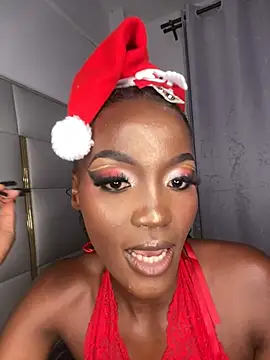 Snapshot of Fanclubbbbb chatting on 12/24/24, 12:33 Fanclubbbbb online show from 12/24/24, 12:33