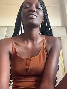 Snapshot of Fanclubbbbb chatting on 02/24/25, 10:48 Fanclubbbbb online show from 02/24/25, 10:48