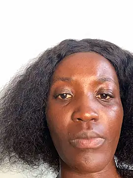 Snapshot of Fanclubbbbb chatting on 10/25/25, 06:10 Fanclubbbbb online show from 10/25/25, 06:10