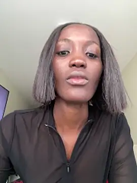 Snapshot of Fanclubbbbb chatting on 12/18/25, 07:25 Fanclubbbbb online show from 12/18/25, 07:25