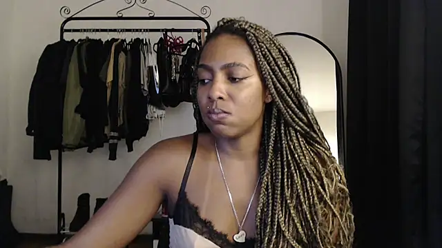 Snapshot of marisilva_br chatting on 02/06/25, 12:11 marisilva br online show from 02/06/25, 12:11