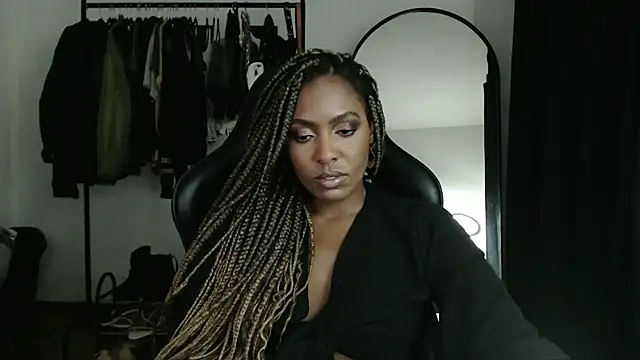 Snapshot of marisilva_br chatting on 02/12/25, 11:30 marisilva br online show from 02/12/25, 11:30