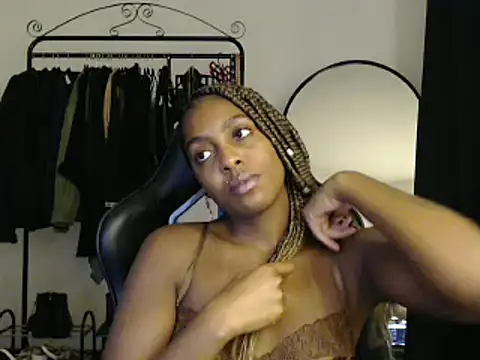 Snapshot of marisilva_br chatting on 02/24/25, 10:25 marisilva br online show from 02/24/25, 10:25